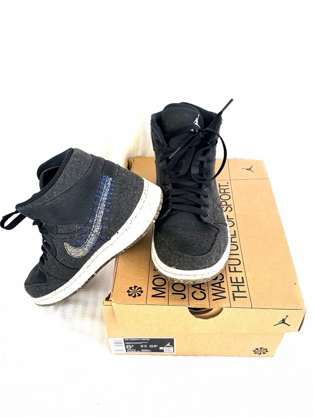 Nike Jordan Men’s Black Mid-Top Sneakers